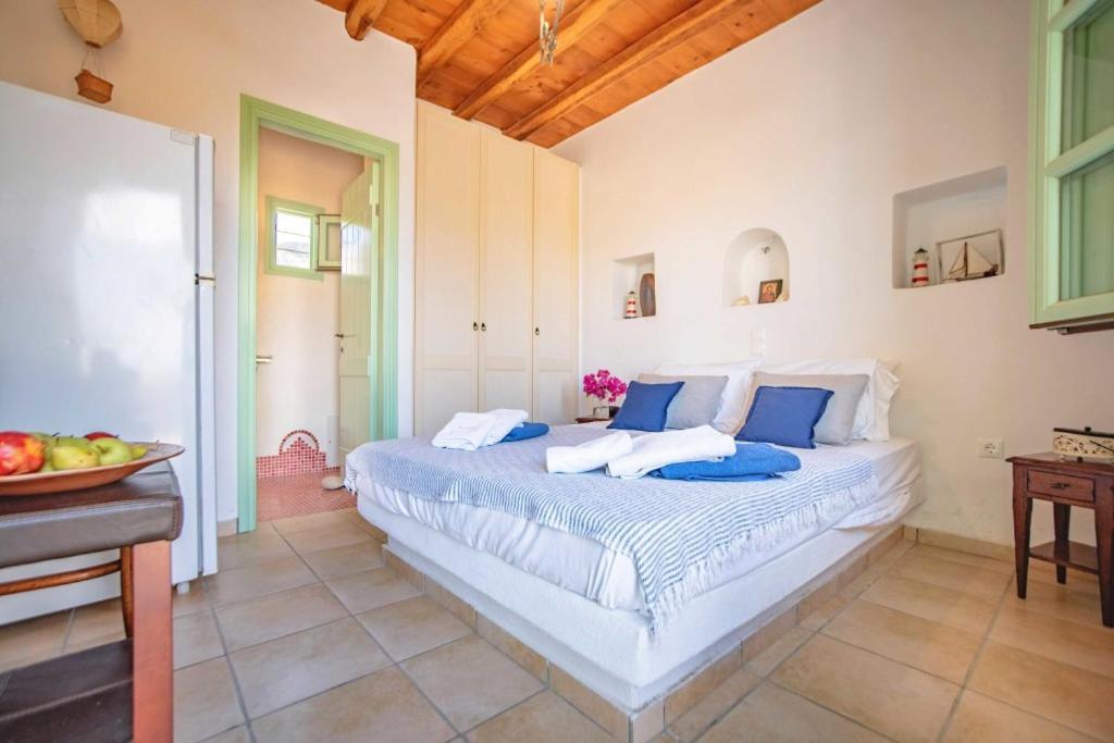 To Armiro Boutique Houses Plaka  Bagian luar foto